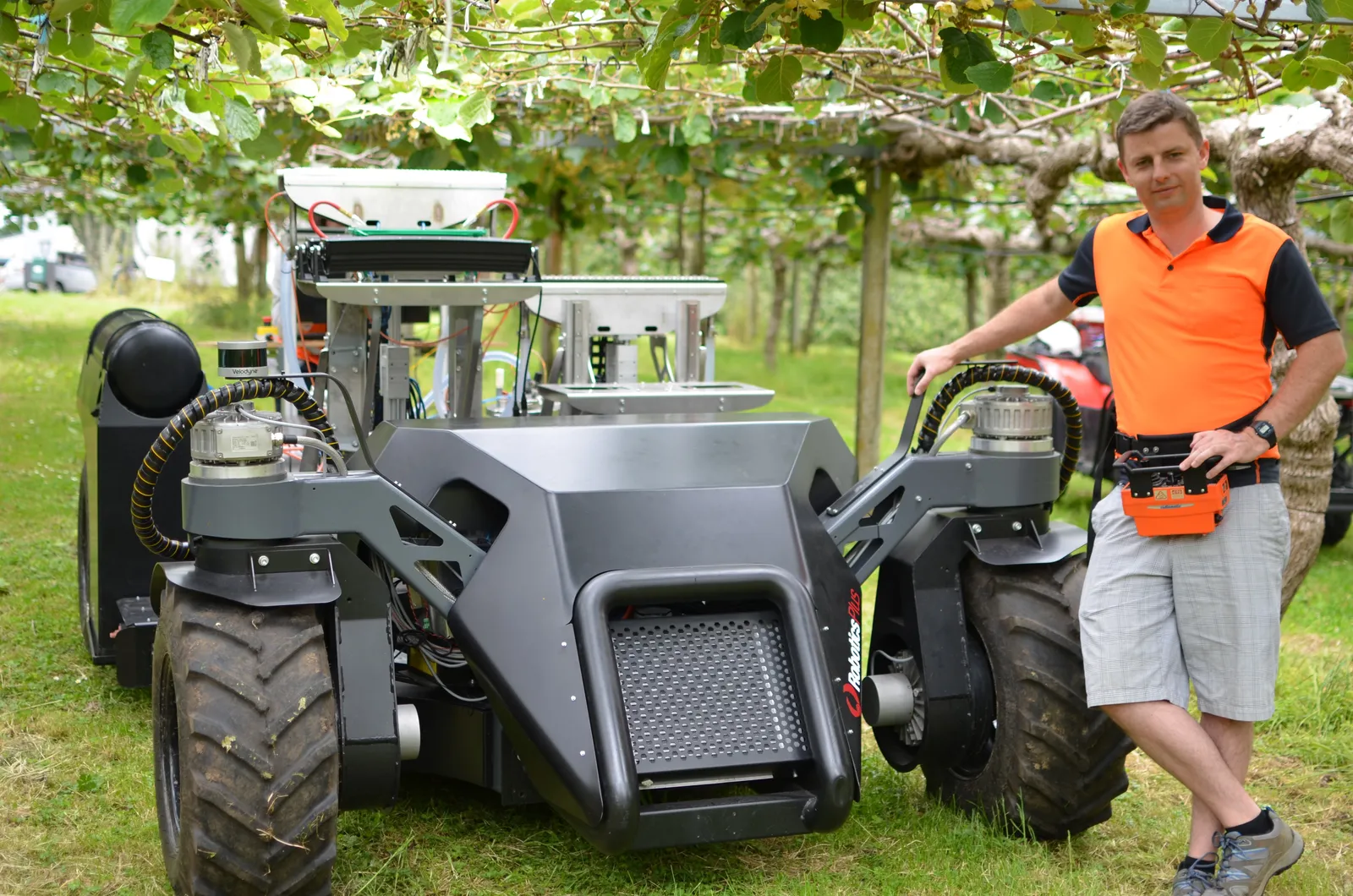 Targeted Kiwifruit Pollination Robot