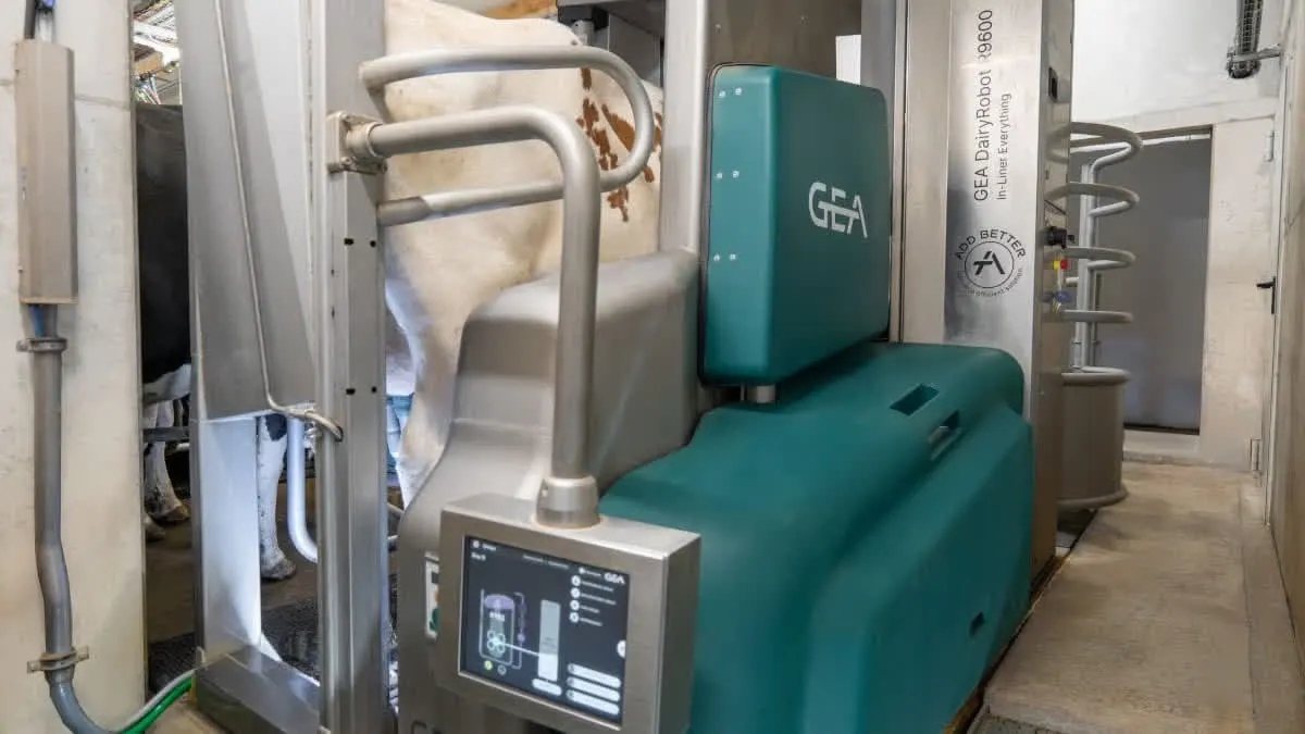 GEA DairyRobot R9600
